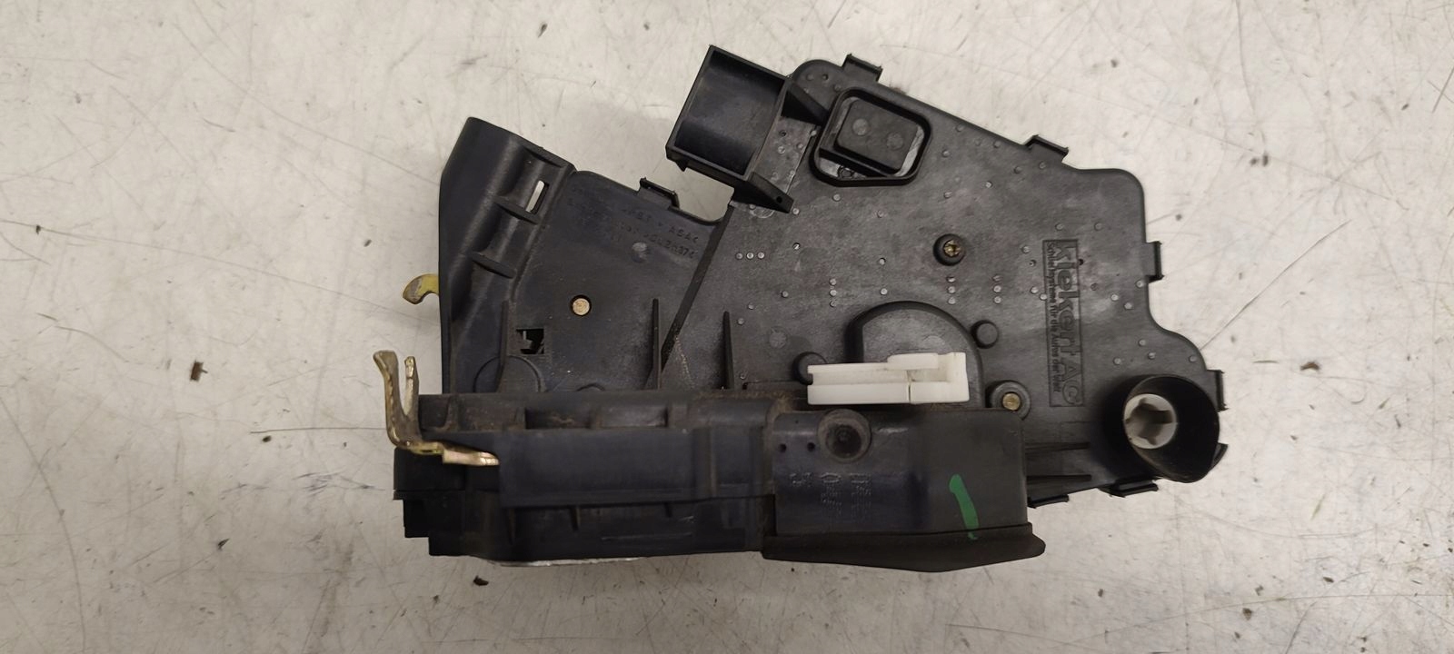 lock door front front left BMW E46 LIFT 2,2 petrol