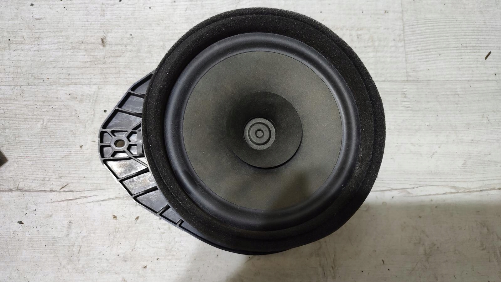 speaker rear part Opel Astra K