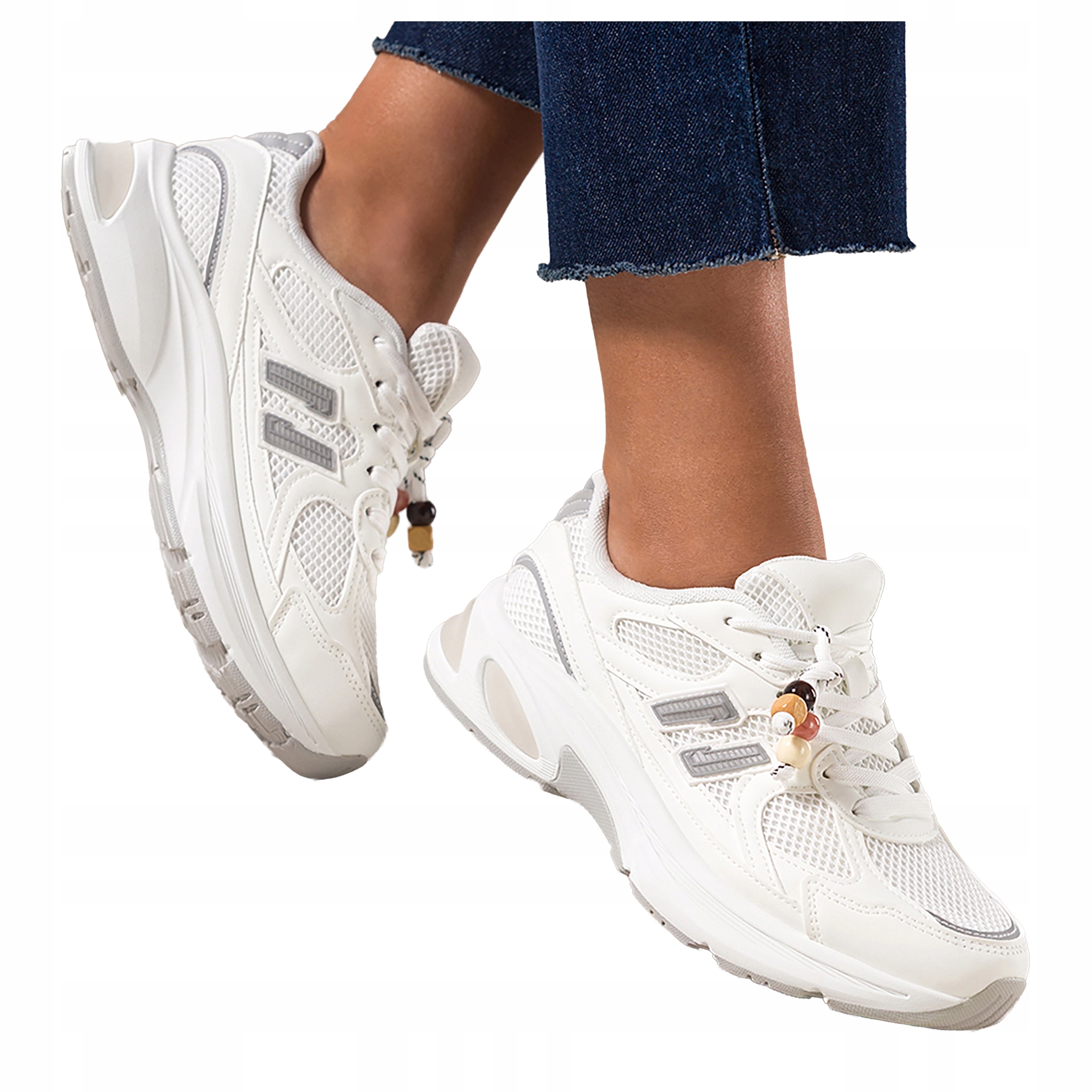 Bílé dámské šněrovací tenisky se síťkou na sportovní platformě, velikost 36