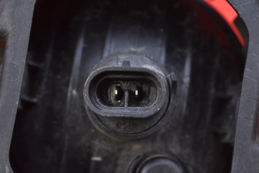 fog light left front front 92201-2Y HYUNDAI IX35 1 and 09-13