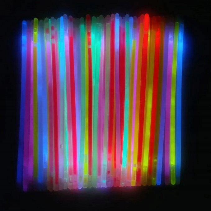 PAŁECZKI OPASKI BRANSOLETKI FLUORESCENCYJNE ŚWIECĄCE LIGHTSTICK 100SZT Kolor dodatkowy wielokolorowy