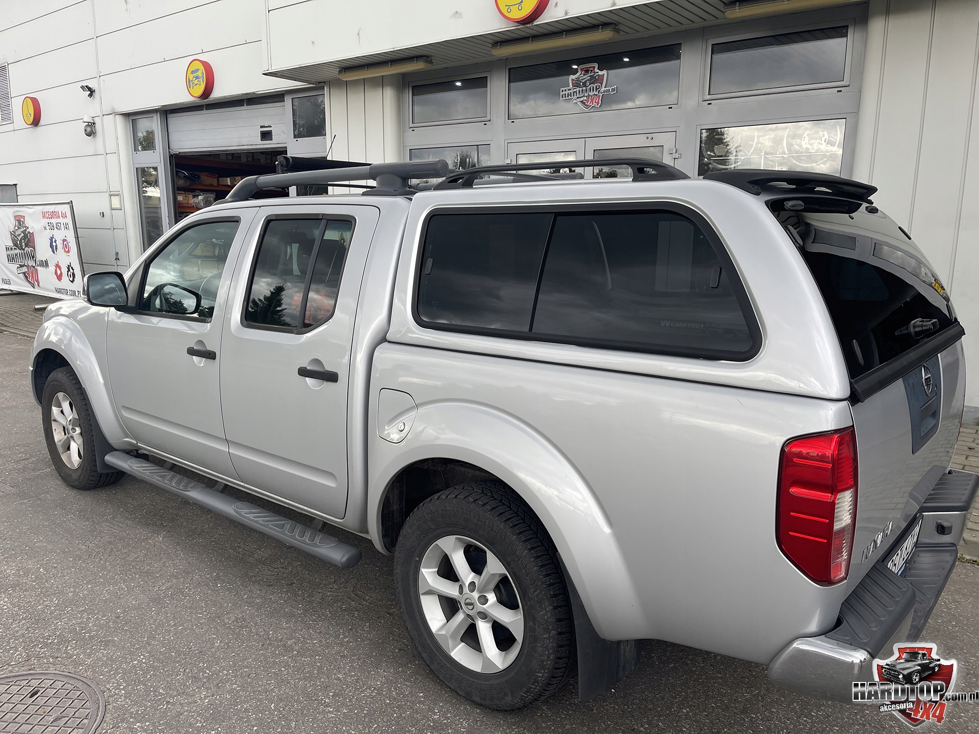 Zabudowa CarryBoy Nissan Navara D40, hardtop MX za 4000 zł z Pasłek Allegro.pl (11280055616)