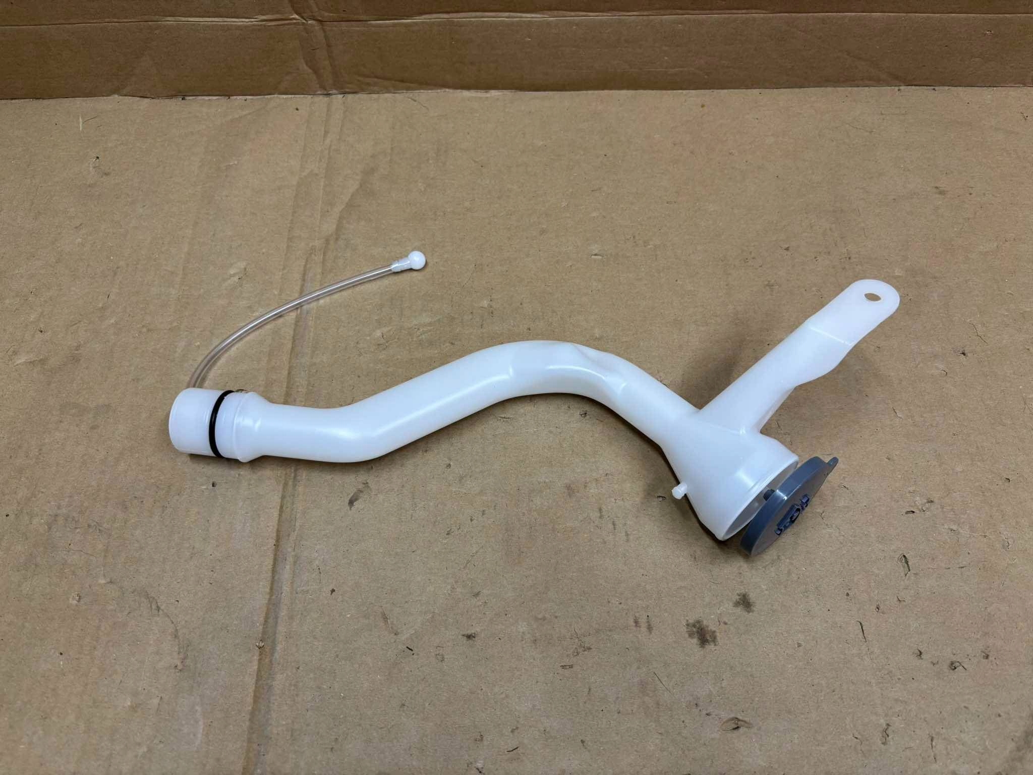 WLEW Behälter der Spritzdüse Nissan Leaf II 20230120