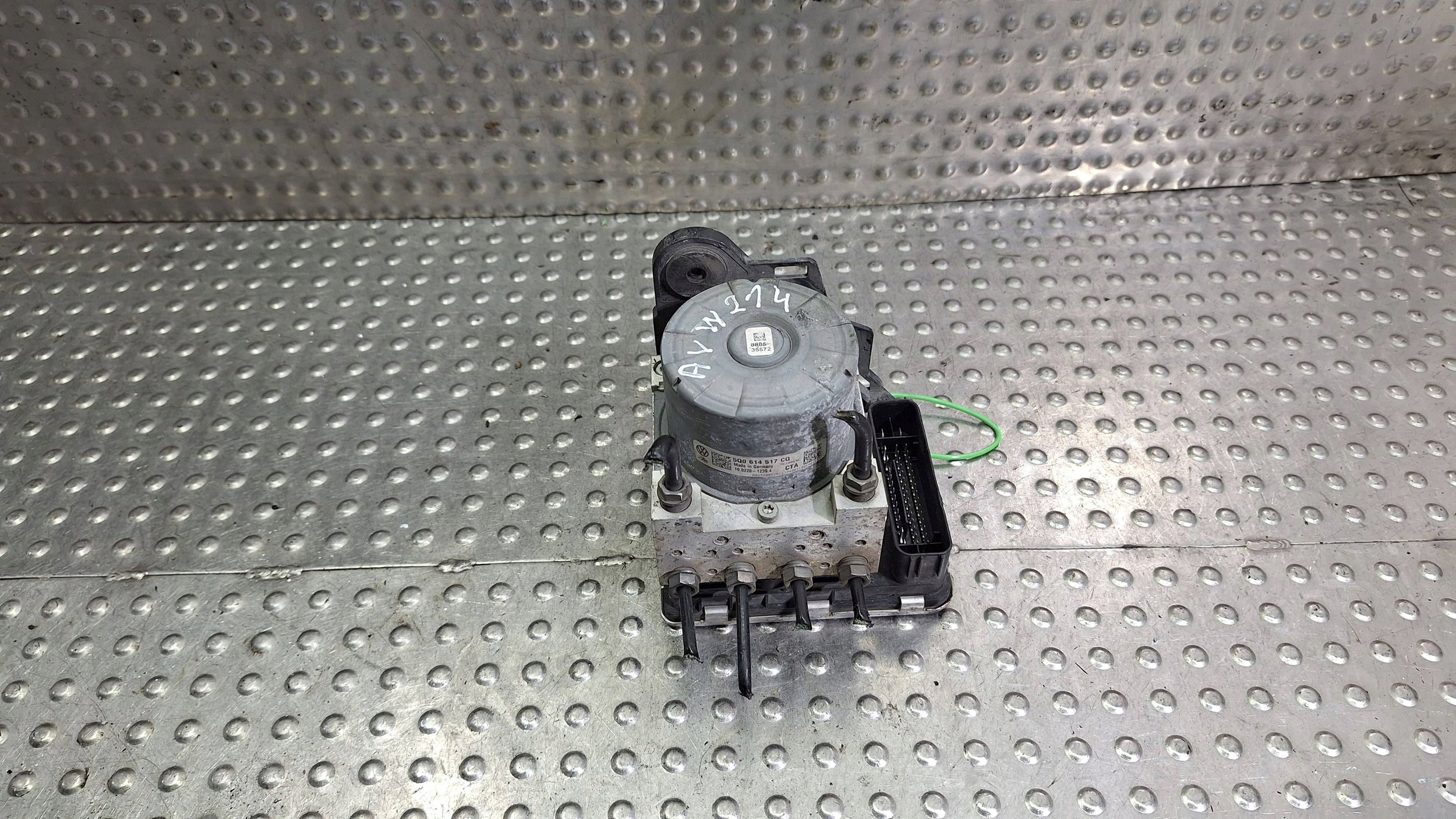 pump control unit ABS 5Q0614517CQ LEON III GOLF VII A3 8V KAROQ ATECA 1.0TSI