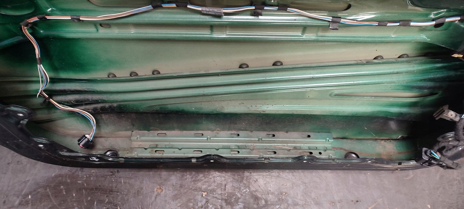 door front front left Mini R56 R57 Cabrio One 1,6 A67/6