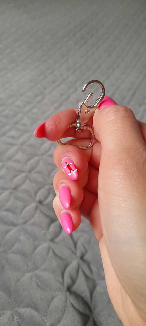 KARABIŃCZYK RYBKA BRELOK 22mm SREBRNY NIKIEL Marka Inna