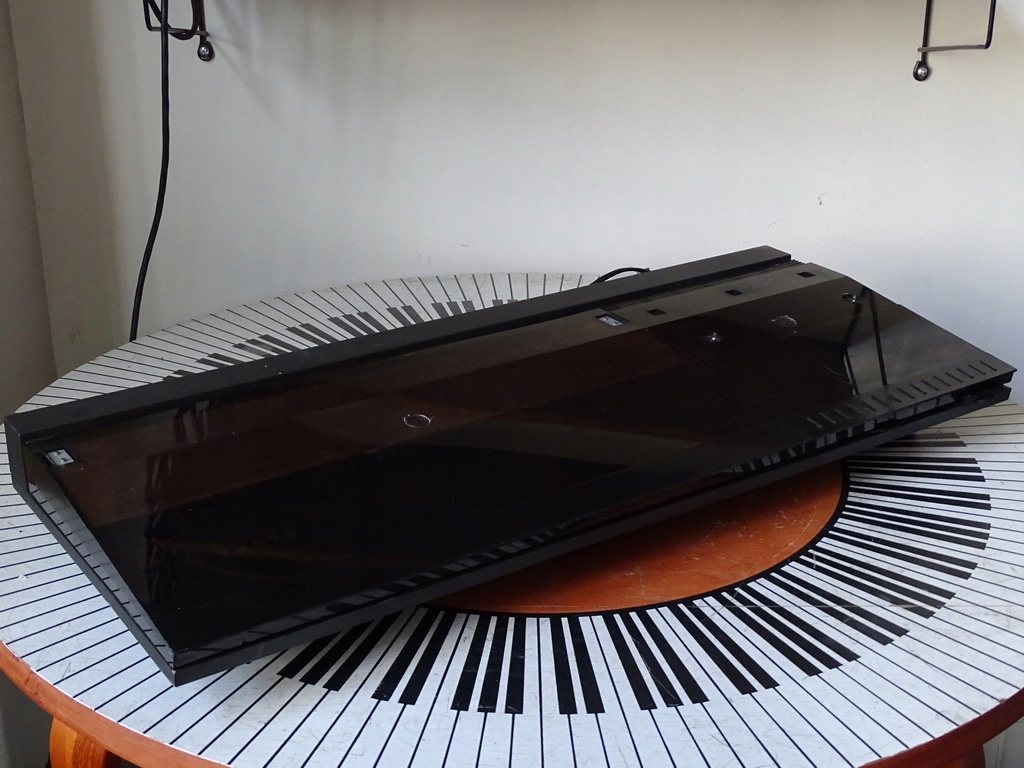 Bang & Olufsen Beocenter 2200 . 0822 Model Beocenter 2200