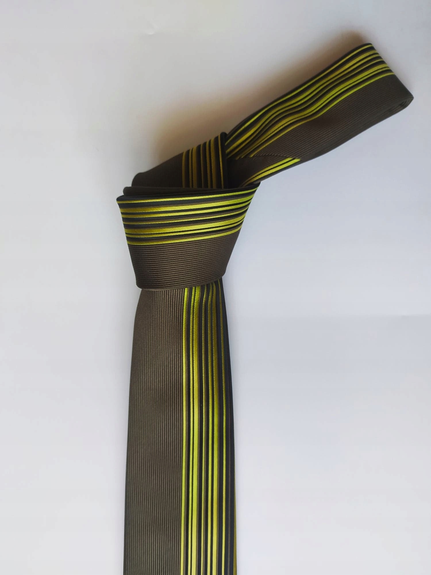 KRAWAT ŚLEDŹ WYPRZEDAŻ DOBRA JAKOŚĆ