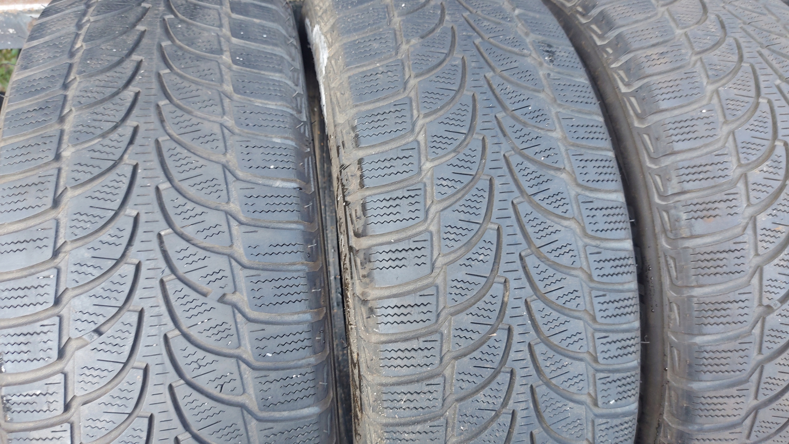 BRIDGESTONE BLIZZAK LM-80 225/60R18 tyres winter 4,5mm