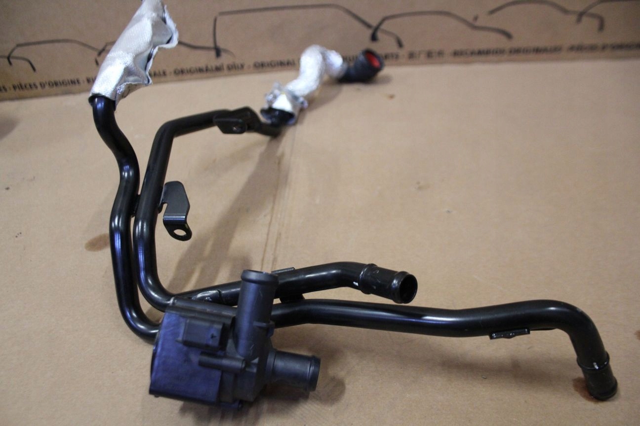 POMPA PLYNU CHLODZACEGO PRZEWODY VW 06H121601P