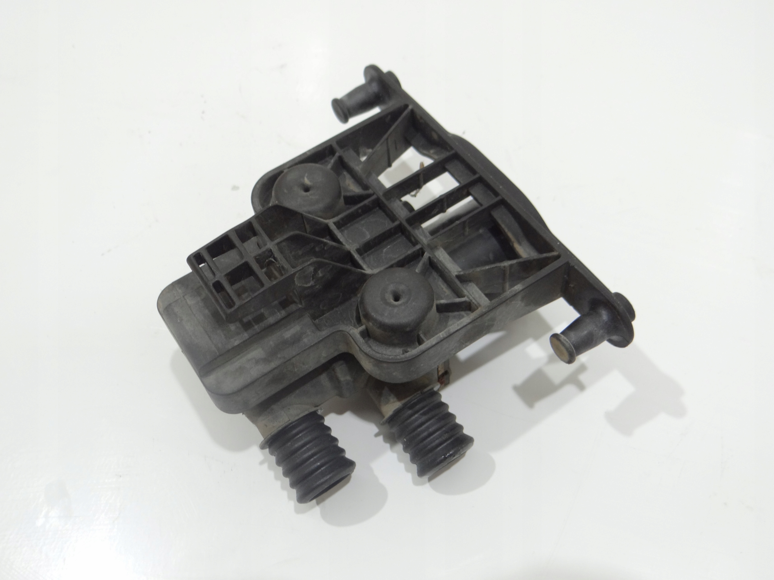 Électrovanne Pompe d’eau BMW E60 E61 6920226 (4279082)