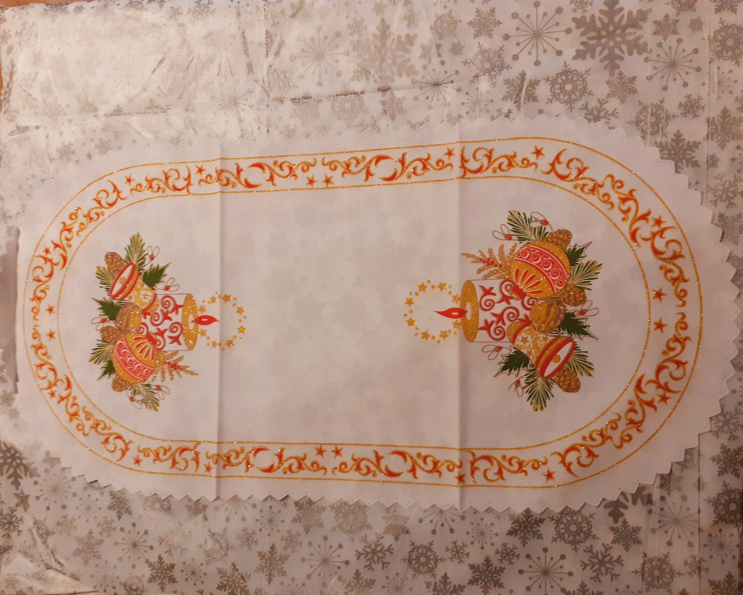 

Bieżnik Świąteczny owalny 35x70 biały