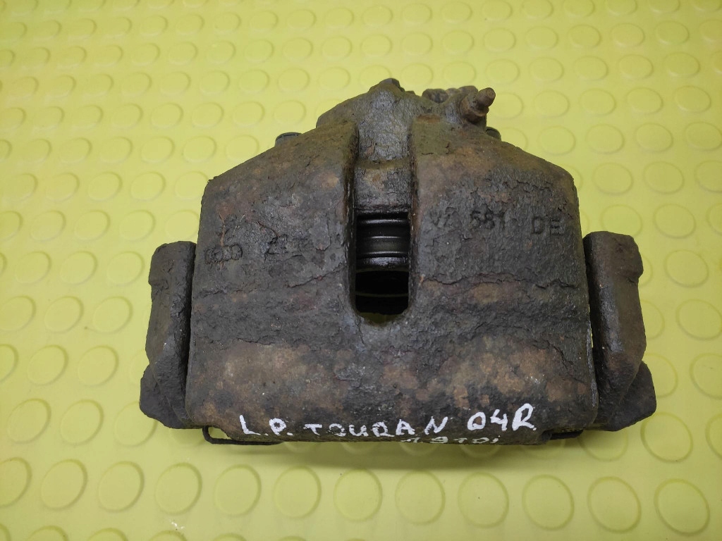 VW TOURAN 1.9 TDI caliper left front
