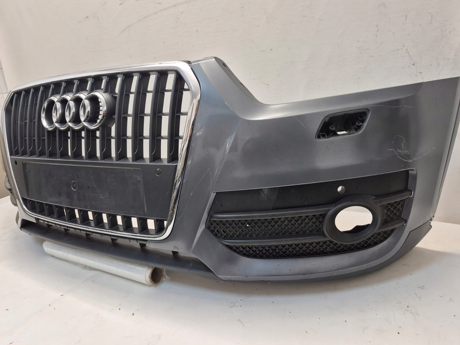 AUDI Q3 and 1 8U 11-14 bumper front front washer PDC