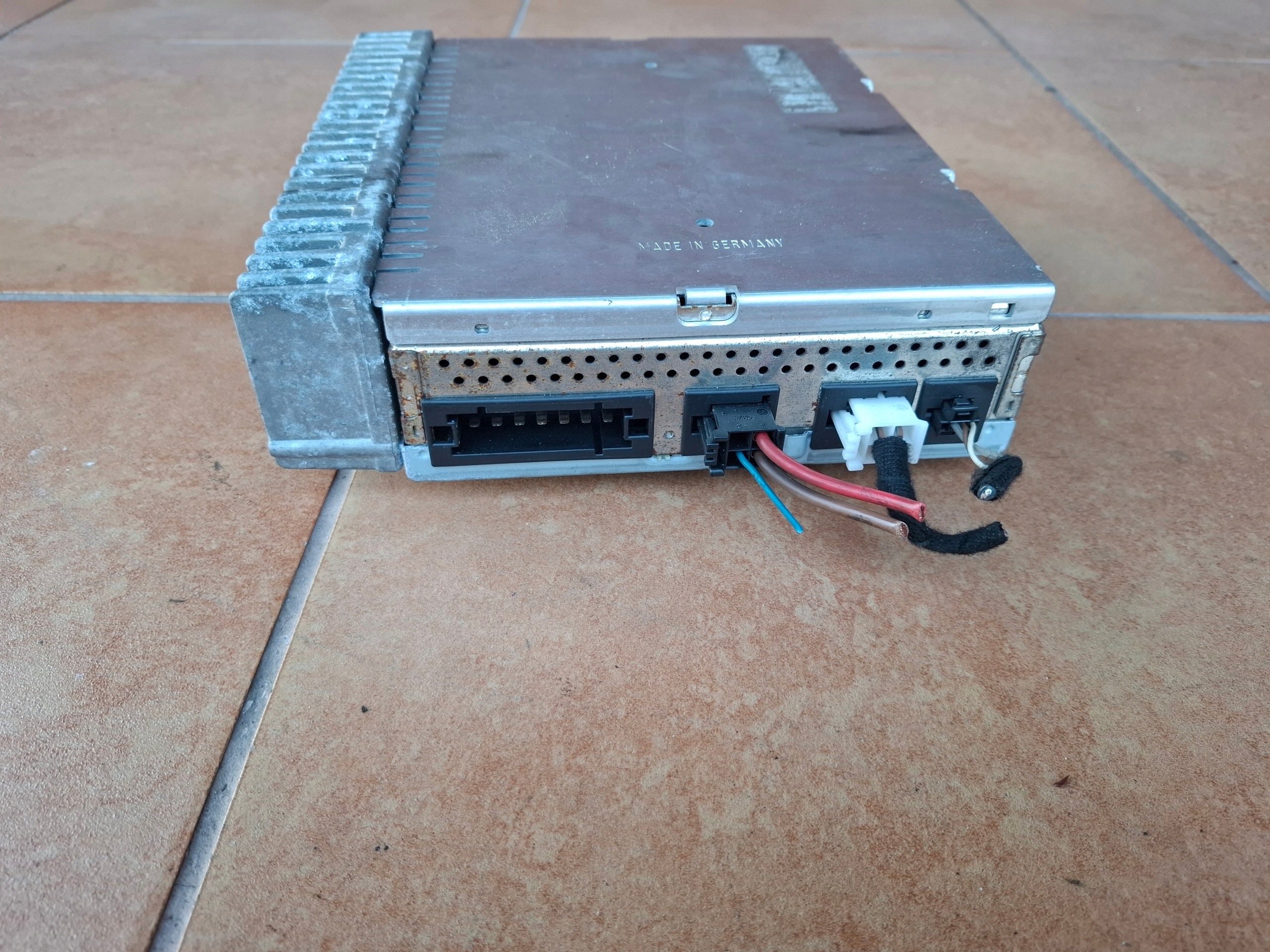 amplifier MERCEDES W211 A2118274542
