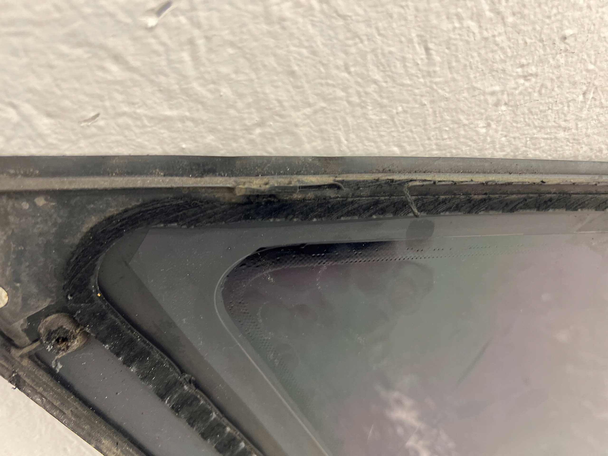window bodywork GRZANA AS2 right rear part AUDI A6 C6 KOMBI 2007R