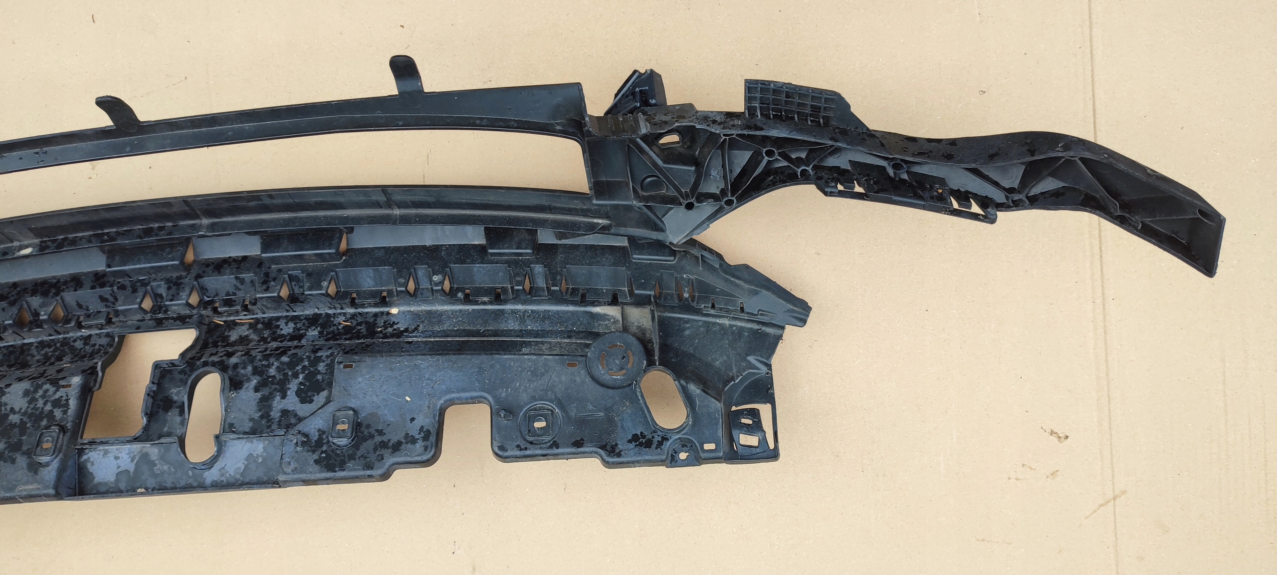 front upper panel front grille OPEL CORSA F - 9829535680