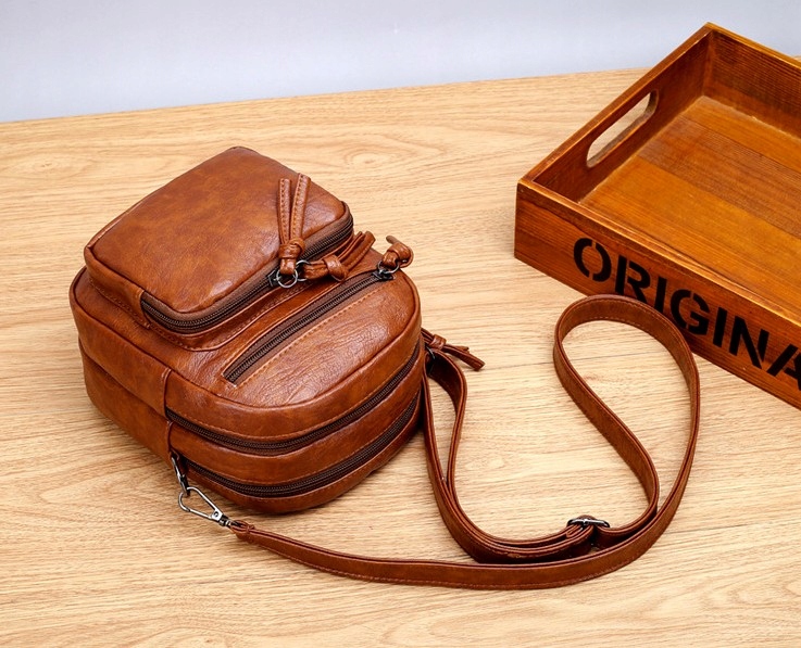 Damska listonoszka brązowa torebka skórzana klasyczna na ramię boho pojemna Styl miejski