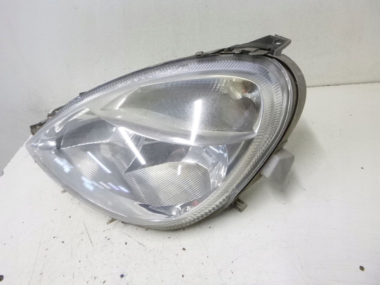 light front Mercedes W168 Lift 01--04r.