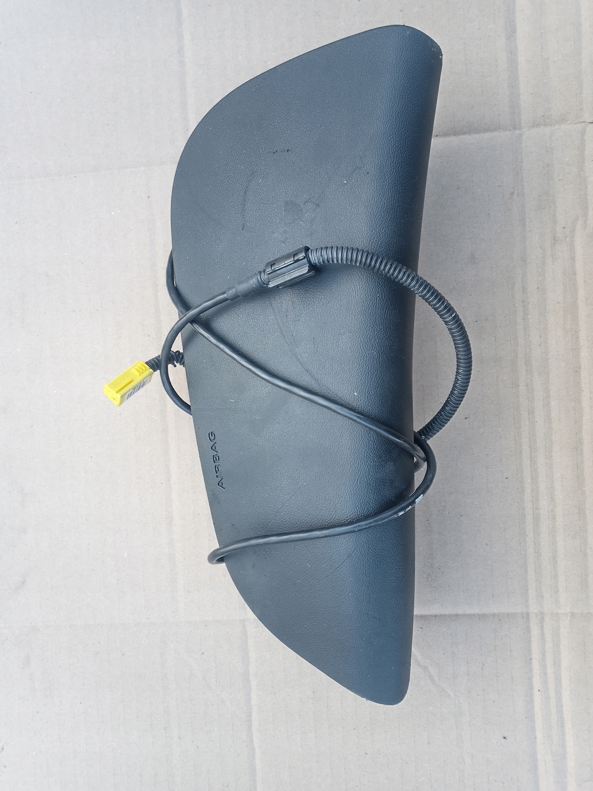 подушка кресло правая Audi A4 B6 8E0880242