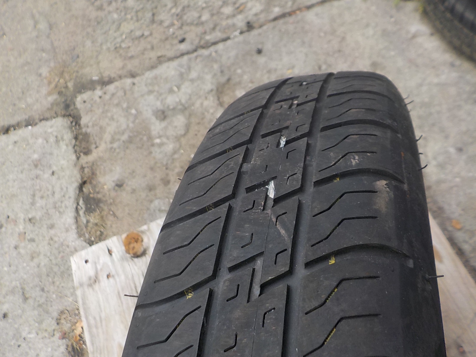 GOLF V PASSAT B6 OCTAVIA II Roue de secours R16 5x112