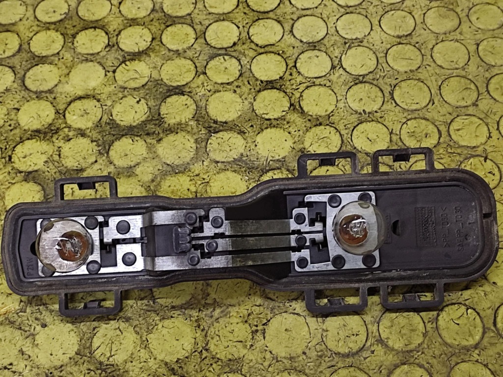 NISSAN PRIMERA P12 KOMBI light right rear part