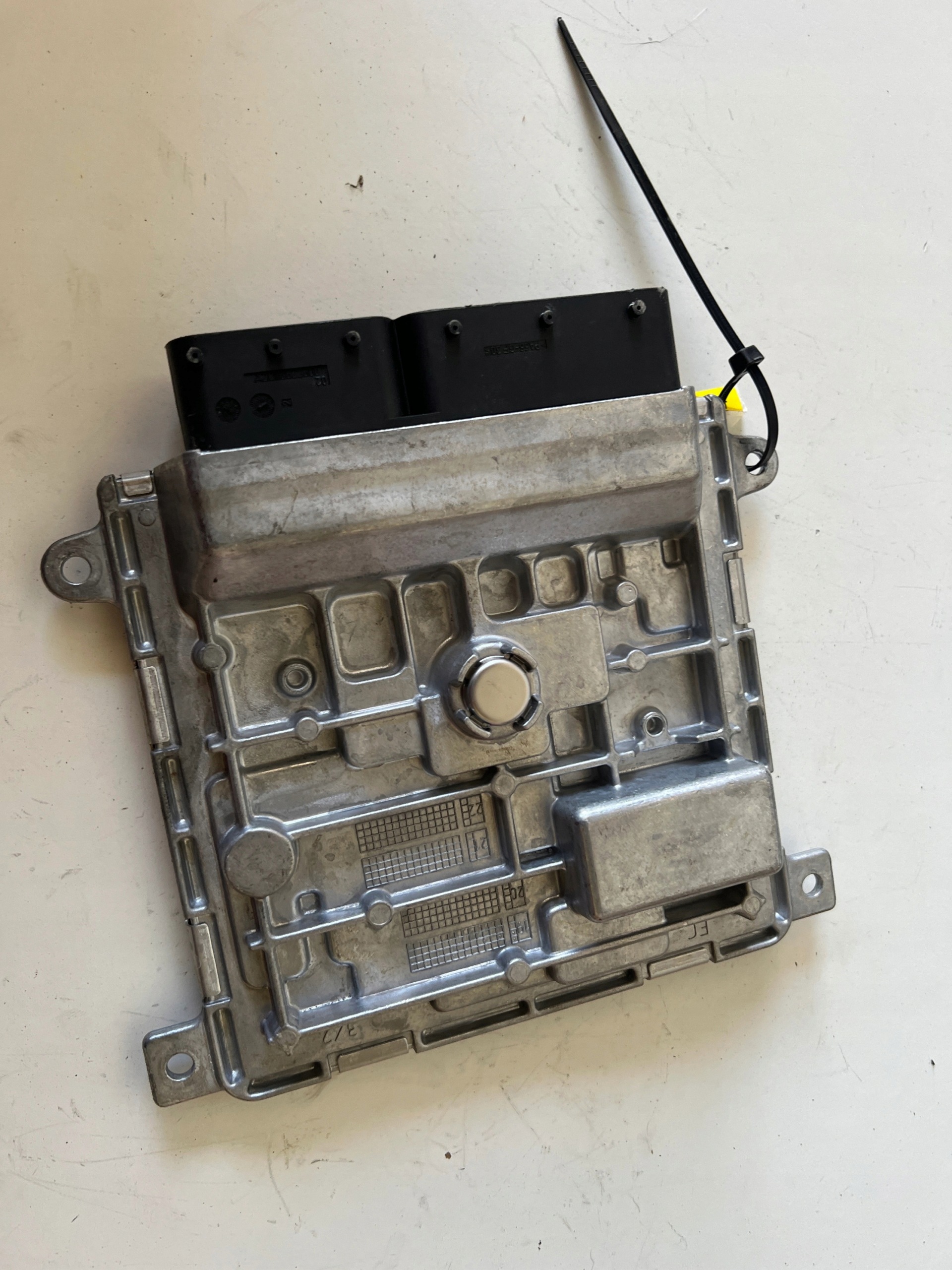 MERCEDES A KLASA 1.3 computer ECU control unit A2829003300 A2829013000