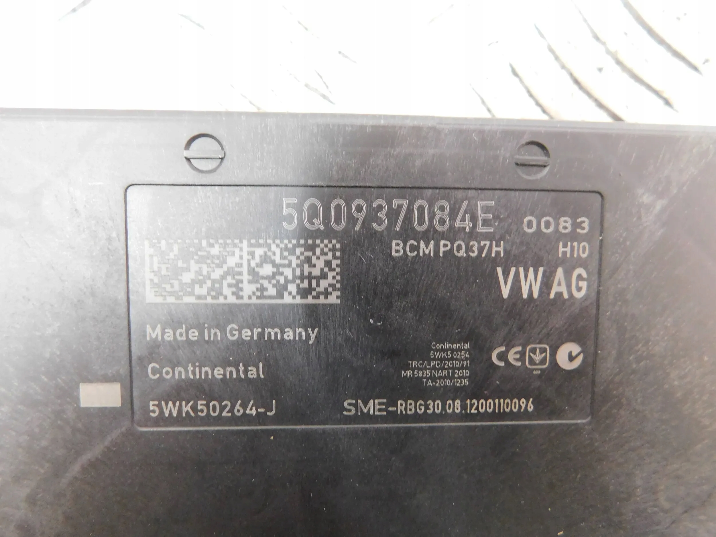 UNITÉ COMMANDE CONFORT AUDI A3 8V 5Q0937084E
