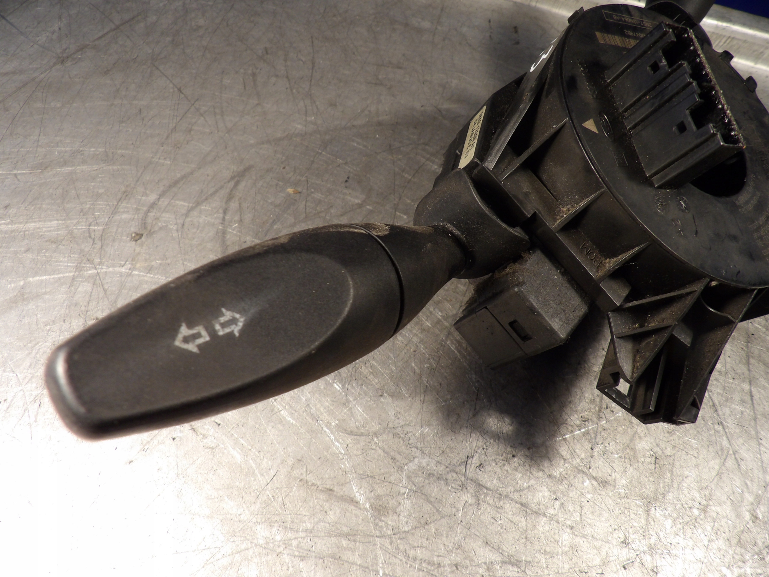 DEVIO LUCI TERGICRISTALLO TERGI Ford Focus MK1 98AG13335AG