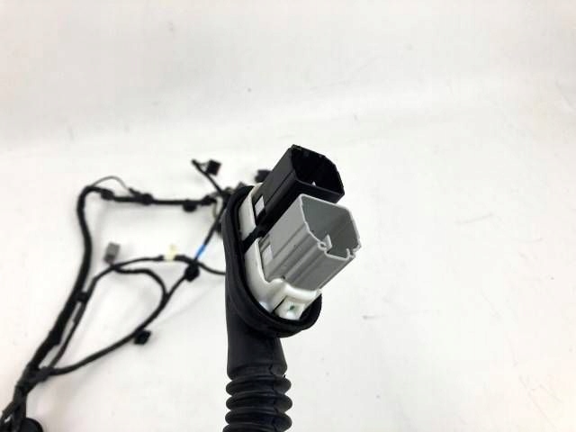 wiring bundle door of left left front Ford Mustang GT VII S650 2024+
