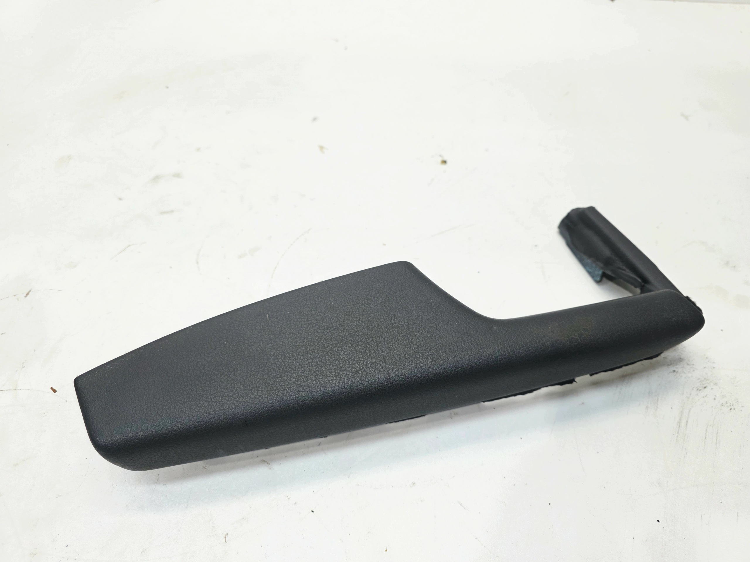 armrest door left front AUDI A4 B8 8K1867173 SOUL