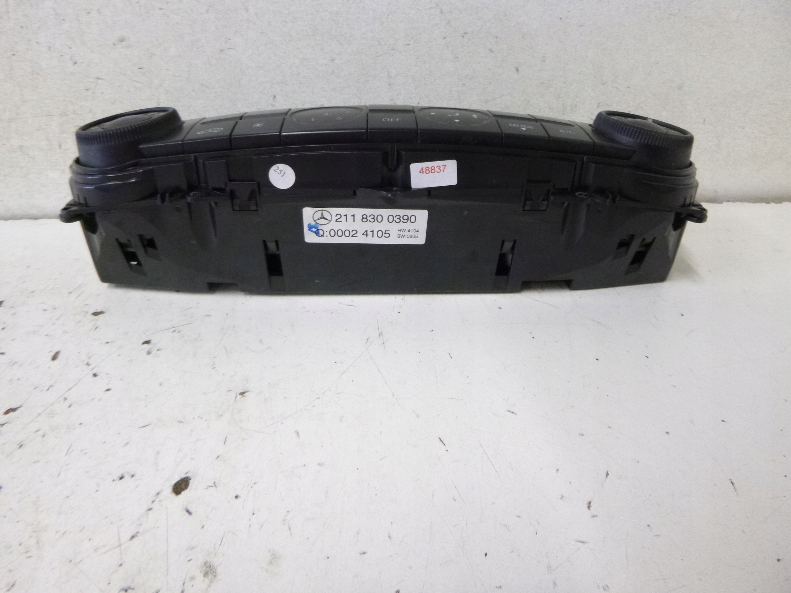 control panel air conditioning devices MERCEDES W211 2118300390 2006r.