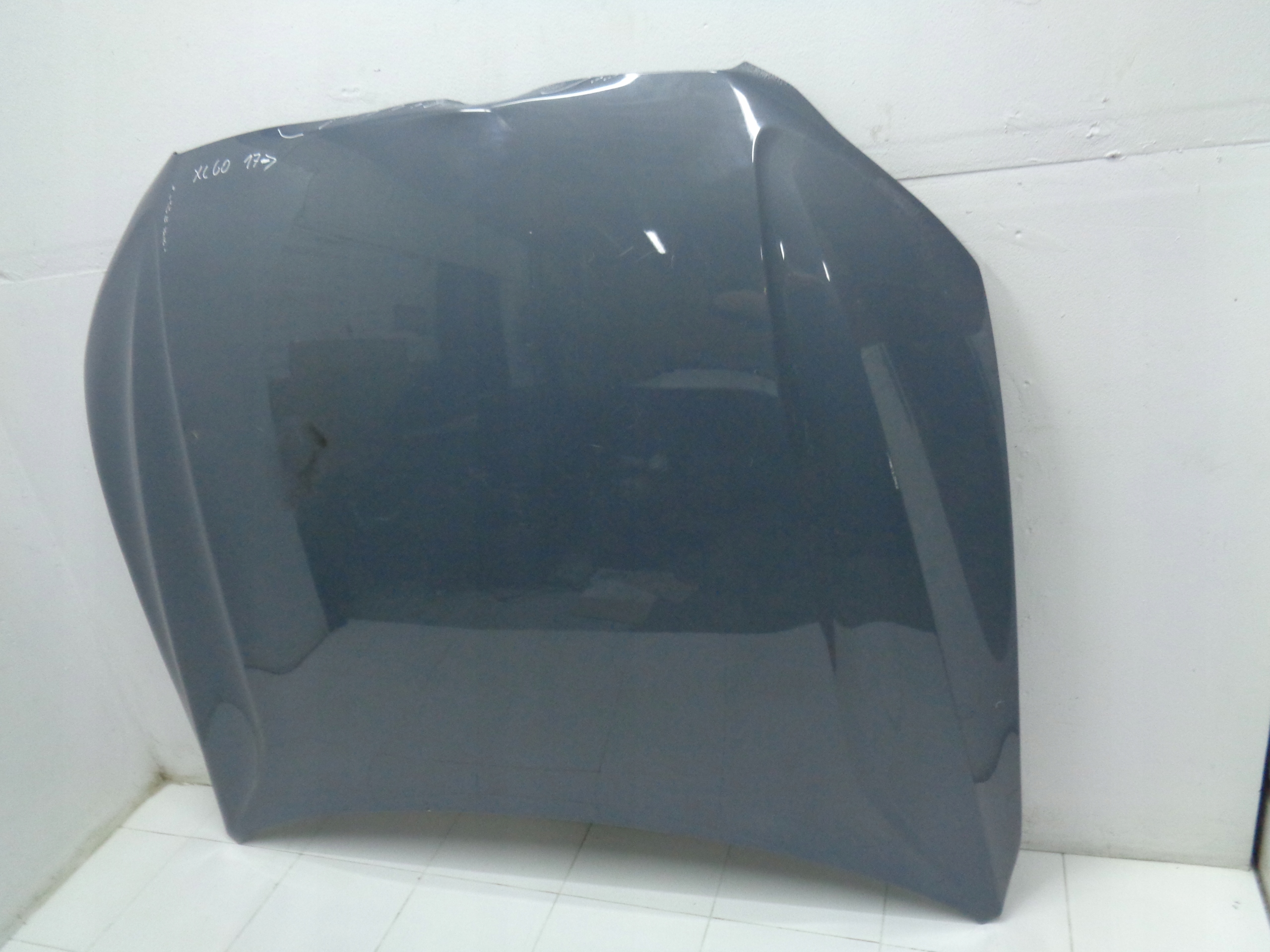 VOLVO XC60 II 2 COFANO 17R>