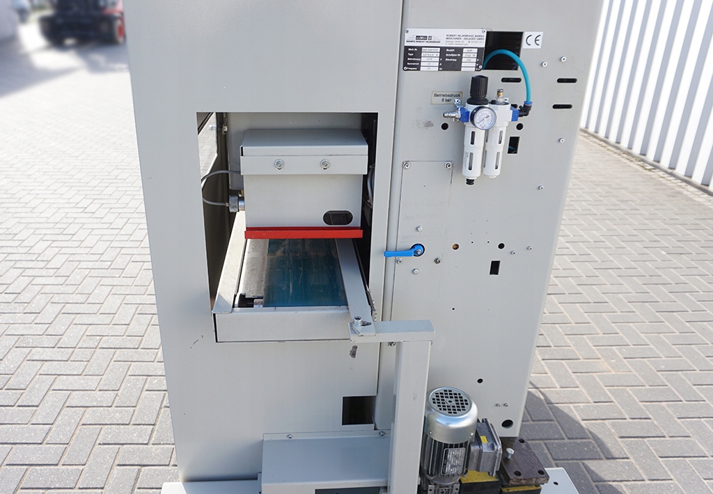 SZLIFIERKA PRZELOTOWA MAWEG SATURN E 2x4kW 2-AGREGATY POSUW: 0,55kW Waga produktu z opakowaniem jednostkowym 1350 kg