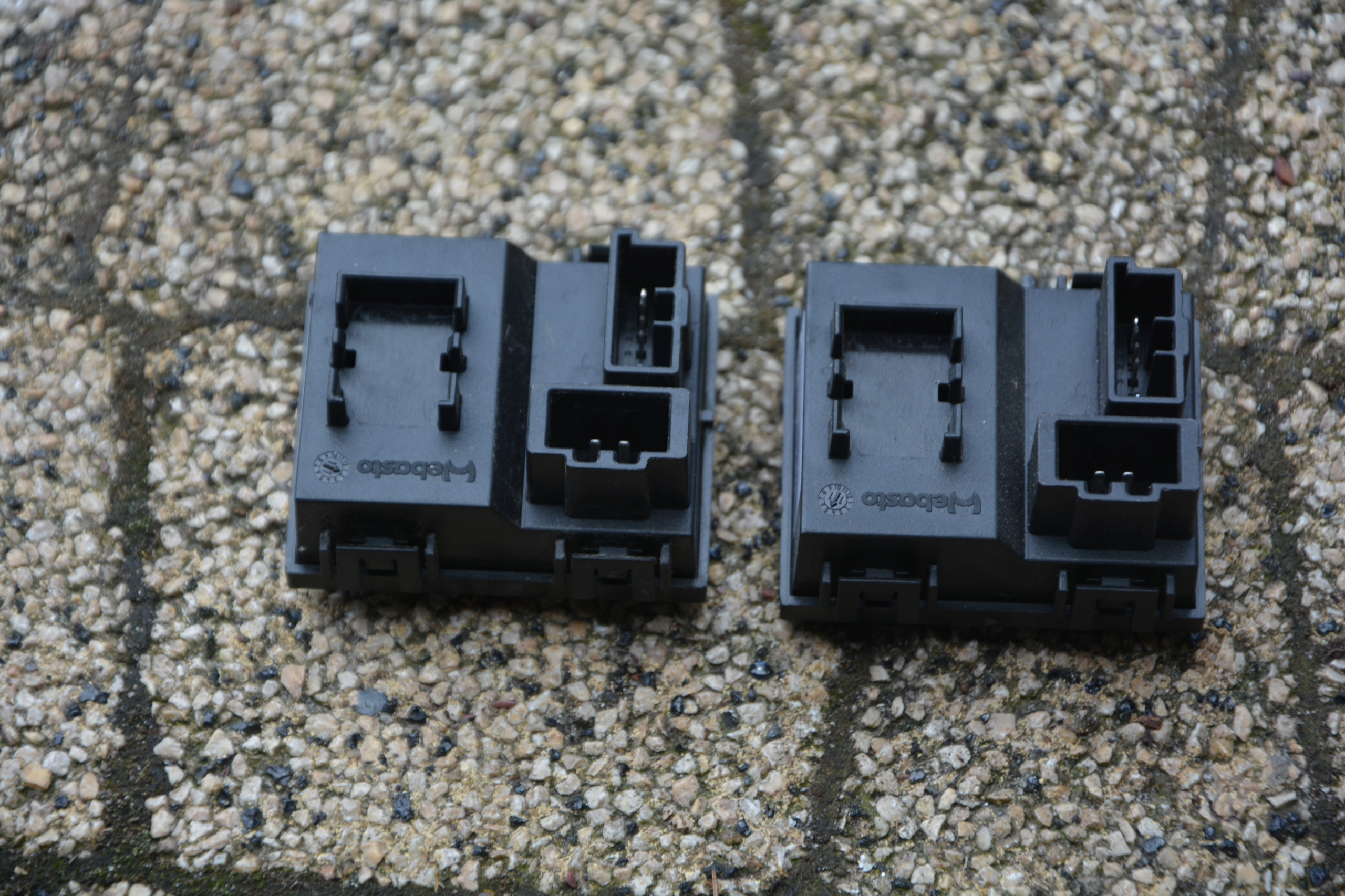 Блок управления люк AUDI A8 D4 4H0959591A