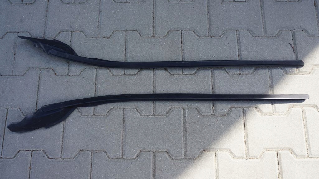 VOLVO V40 CC - moulding PRZEDNIEJ windows left right