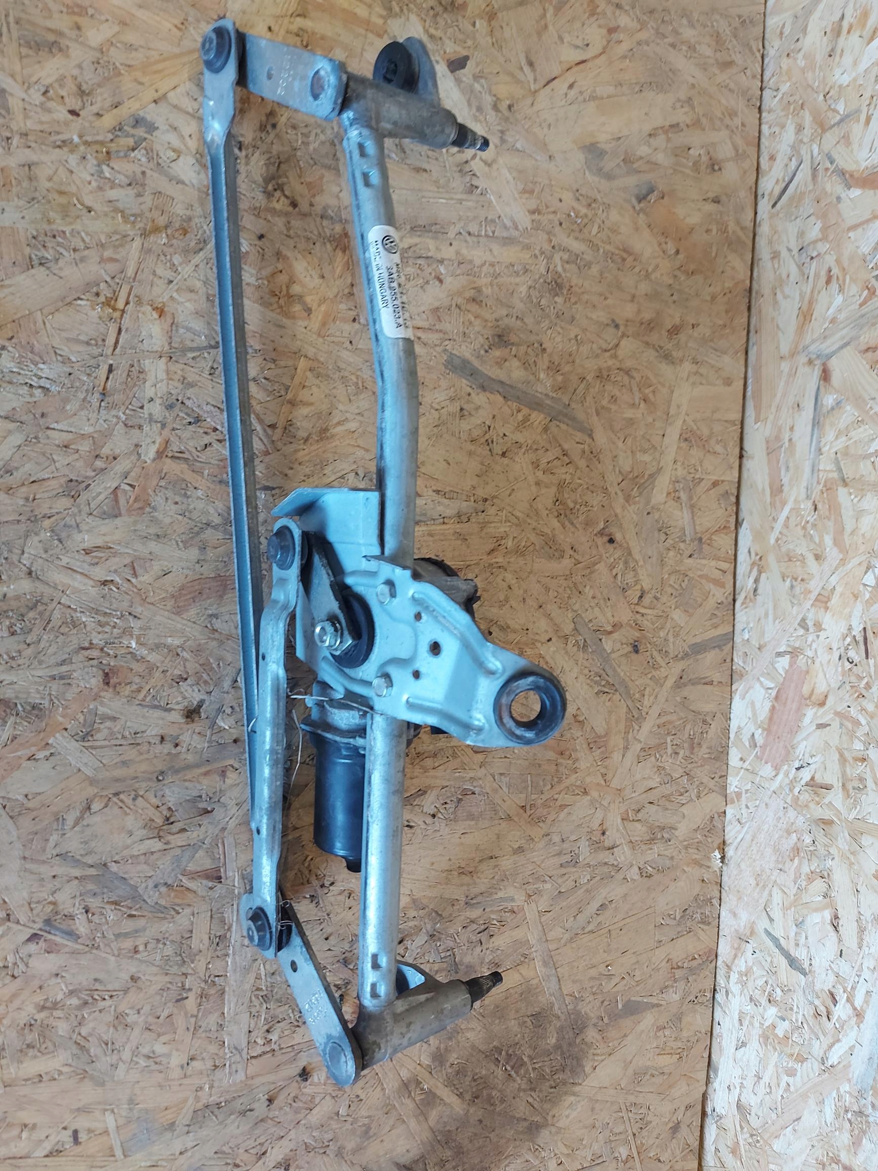 VW PASSAT B7 механизм стеклоочистителя 3AB955023A