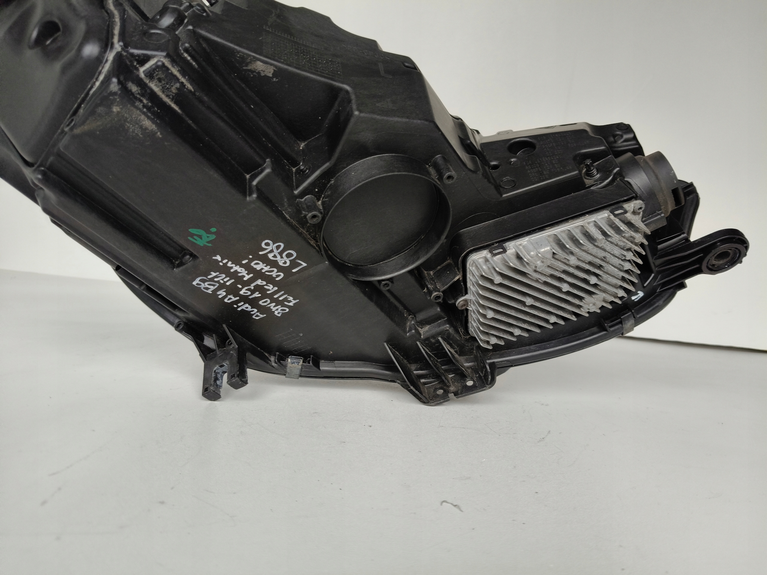 light left REFLEKTOR AUDI A4 B9 8W 8W0 19- LIFT FULL LED MATRIX