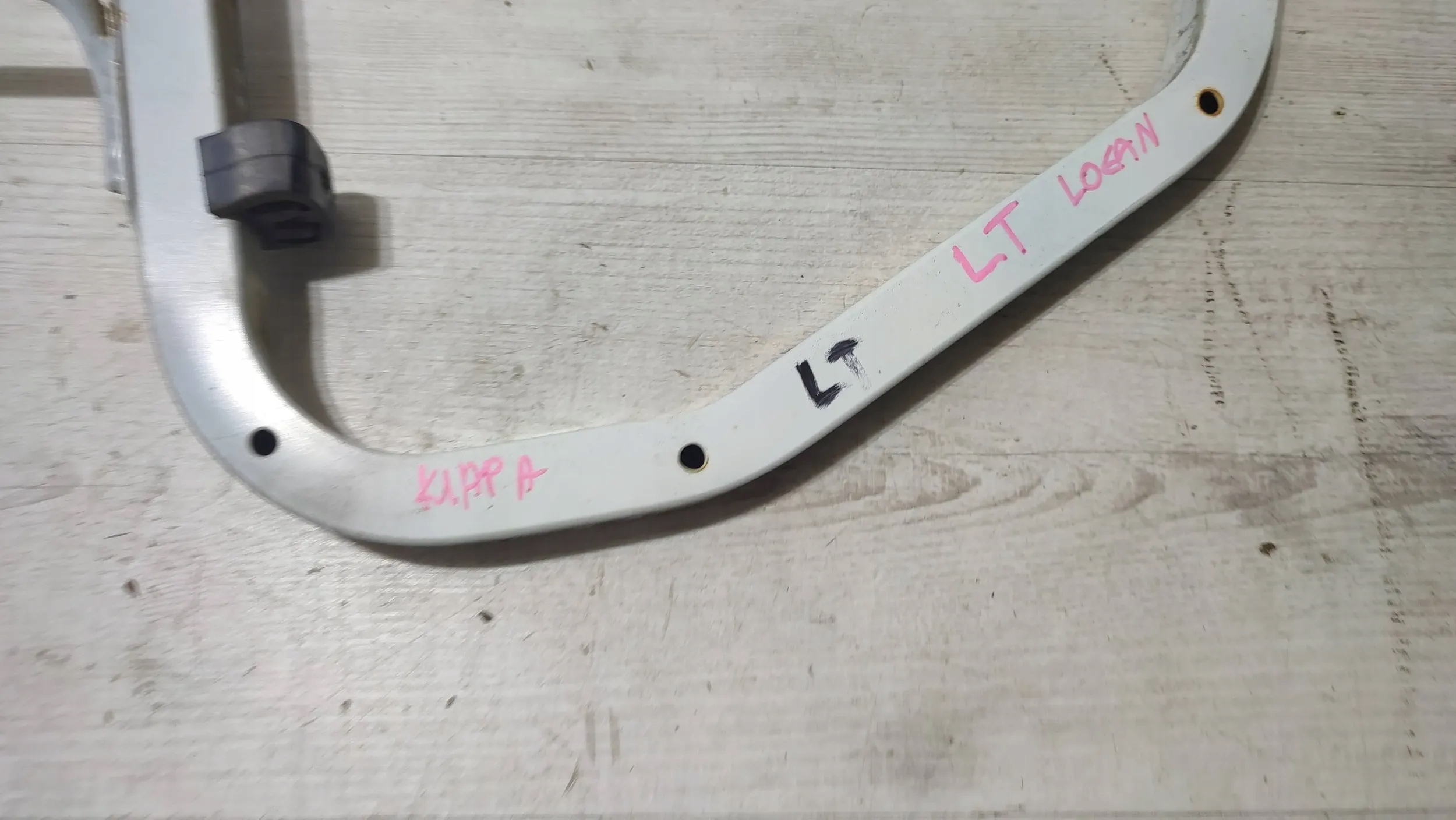 Dacia Logan II 2019r rear part side left hinge bonnet
