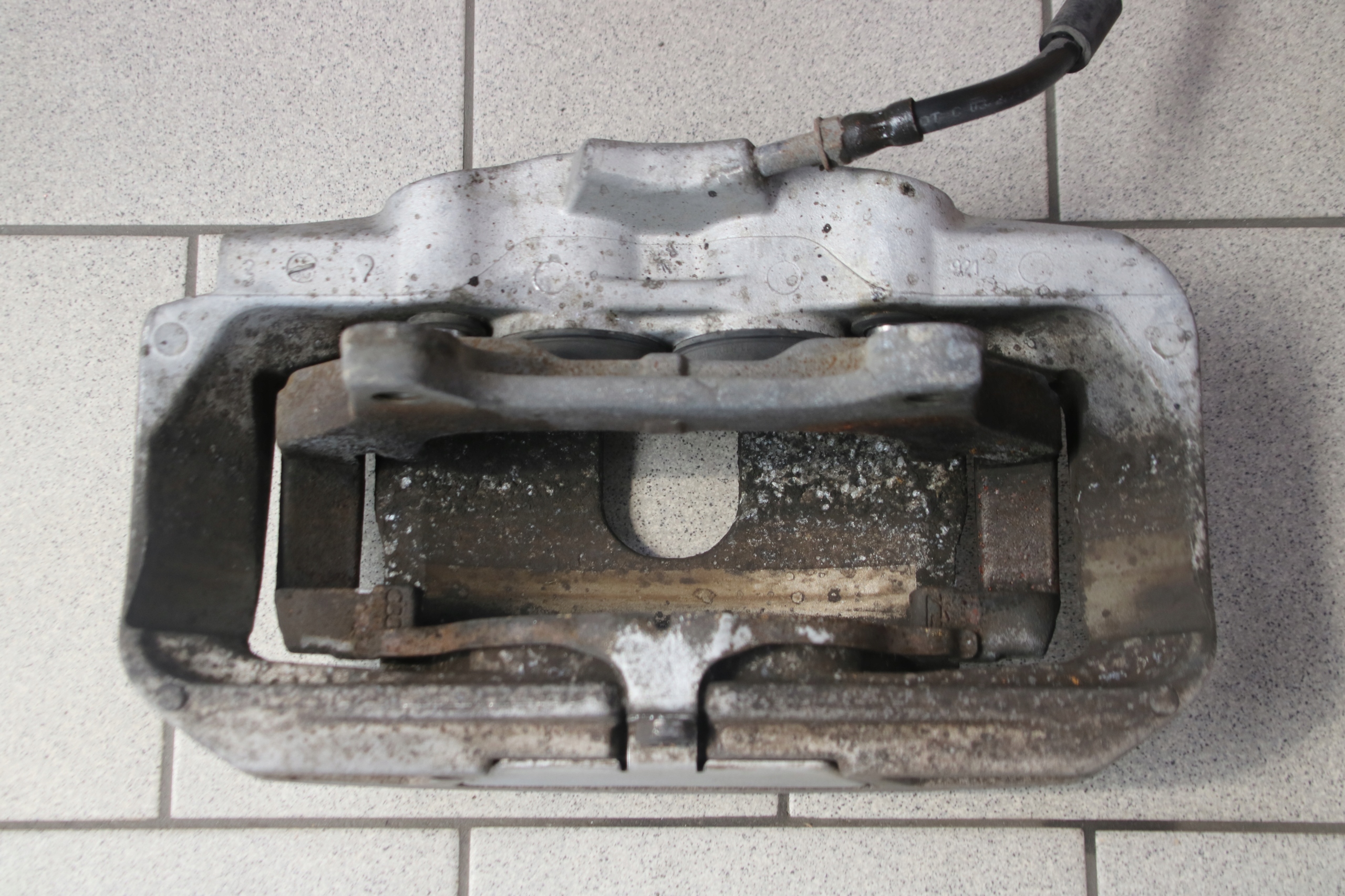 AUDI A8 D4 4H caliper brake left front 4H05BB