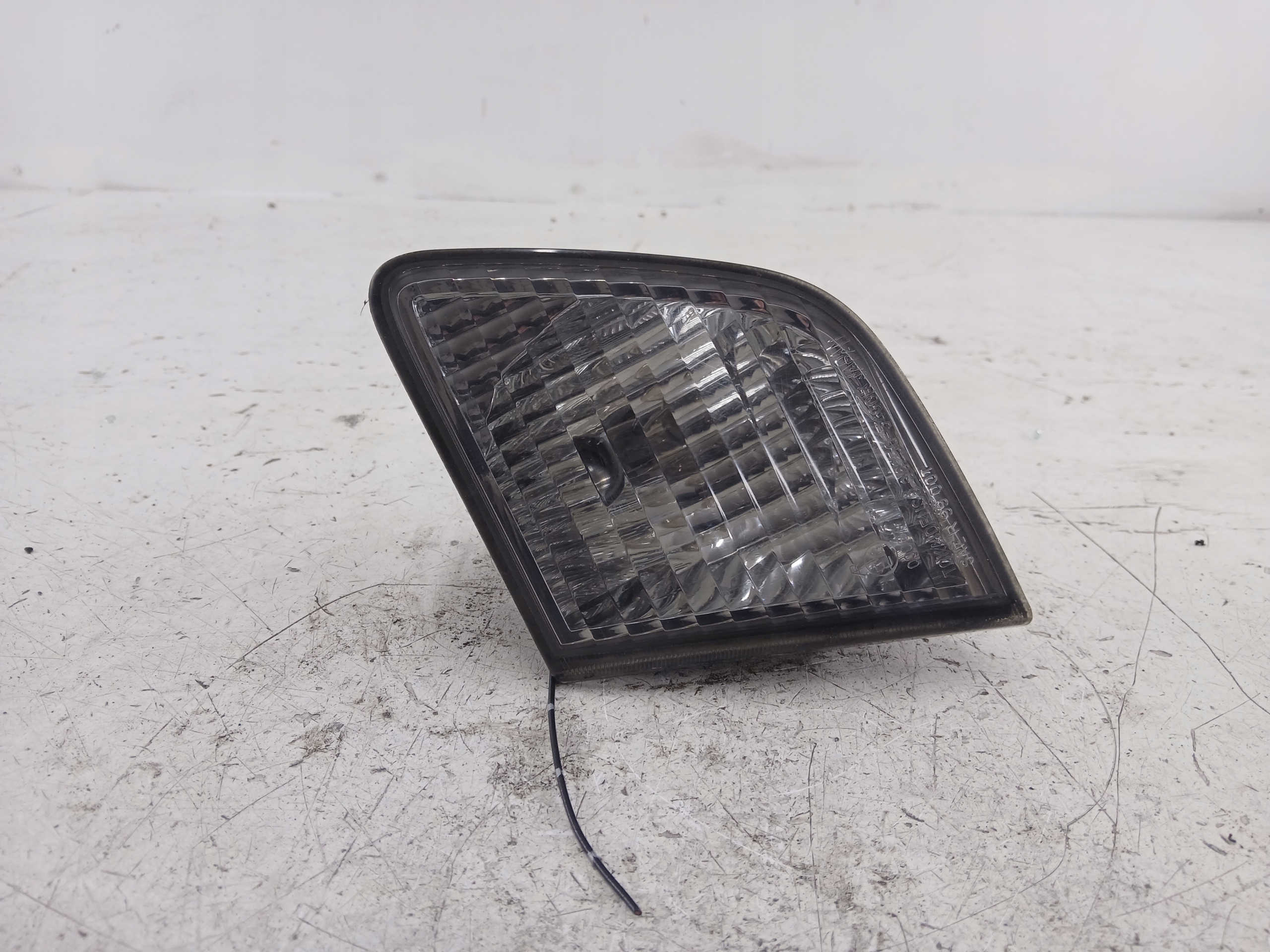 SUZUKI LIANA and light right rear part trunk door