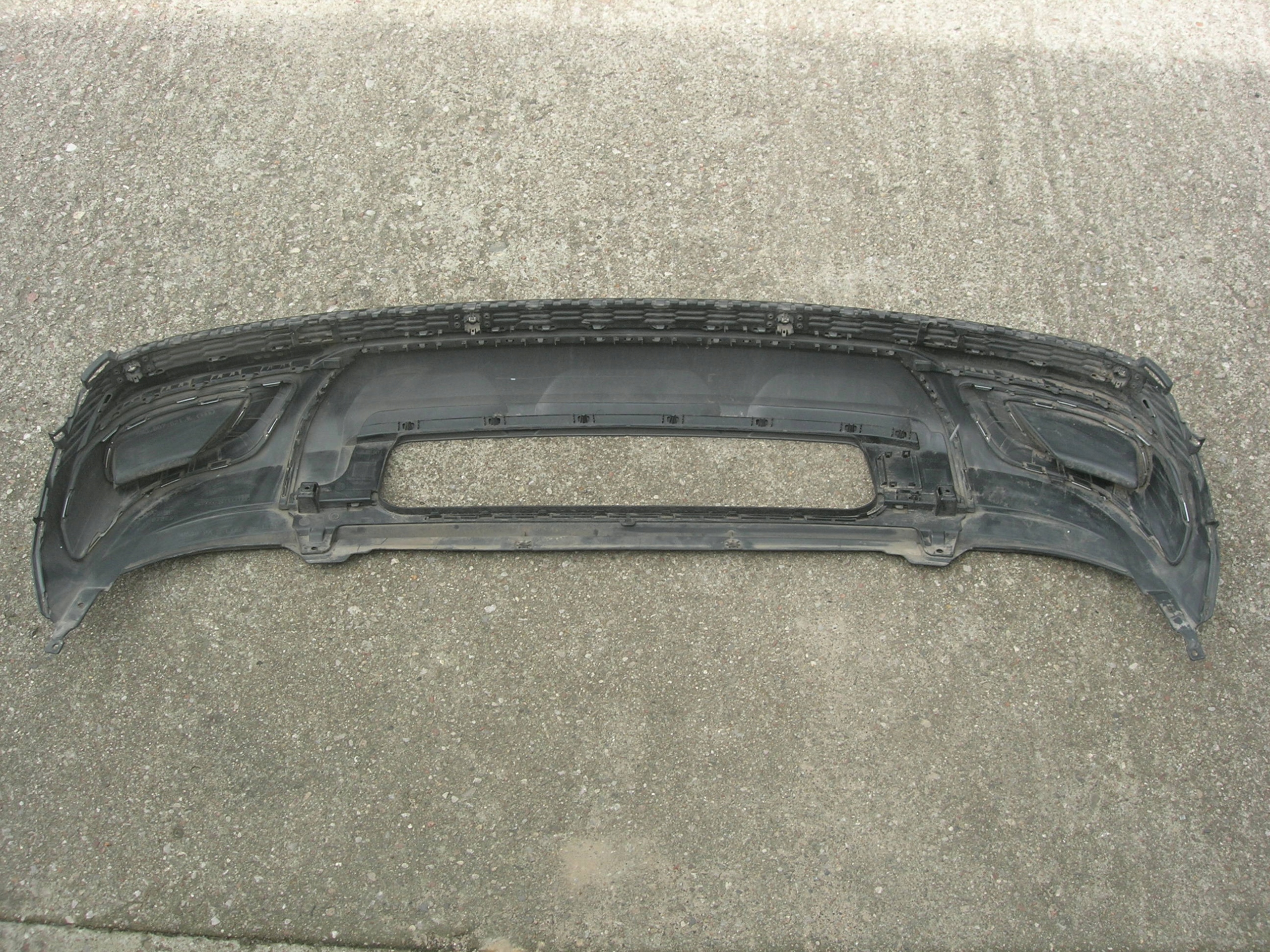 SPOJLER ZDERZAKA TYŁ AUDI Q7 S-LINE FL 4M0807521K Producent części Audi OE