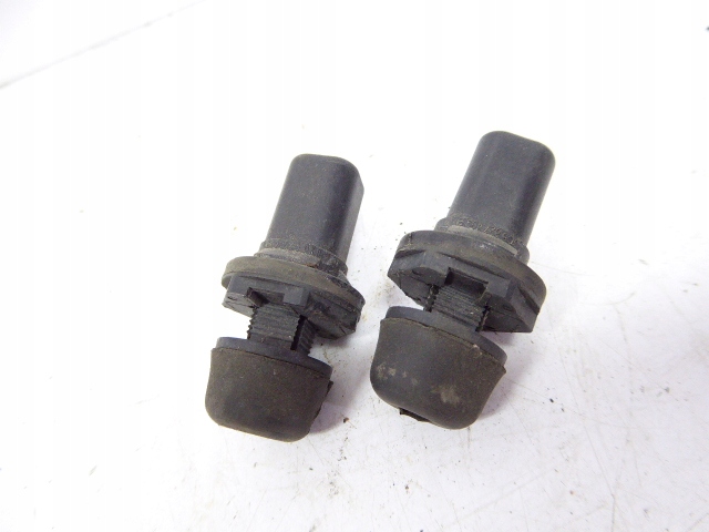 PASSAT B6 ODBÓJ ODBOJNIK MASKI GUMA KOMBI 5D Producent części Volkswagen OE