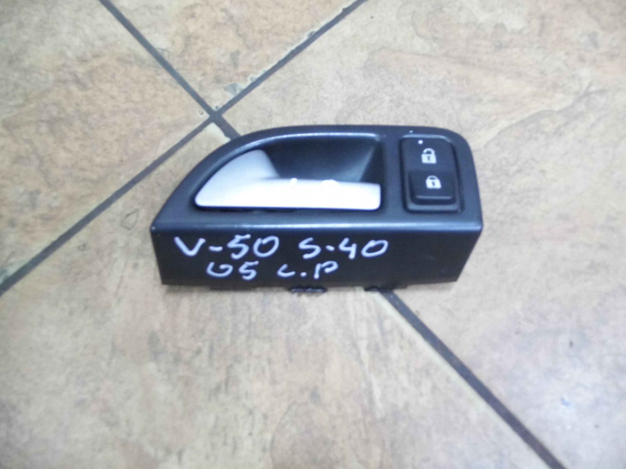 volvo V50 S40 II 2.0d 05' ручка двери внутренняя левая передняя