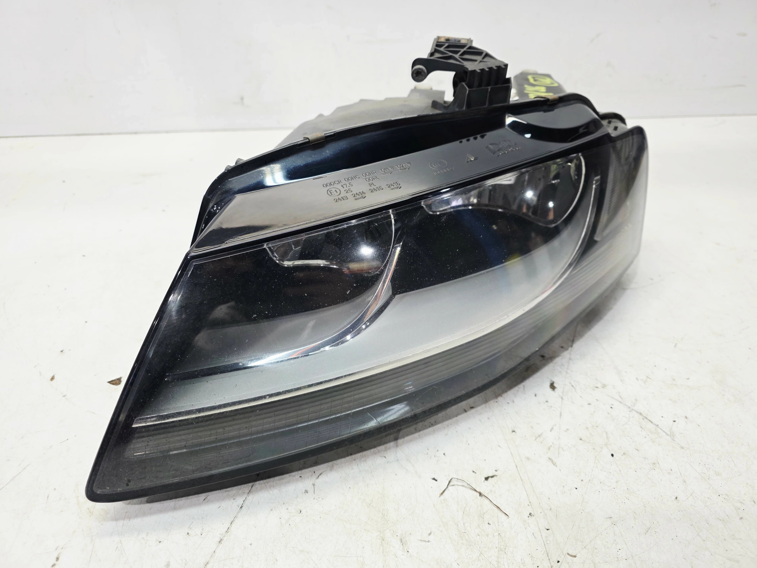 REFLEKTOR light left front AUDI A4 B8 8K0941003A UK 10/26