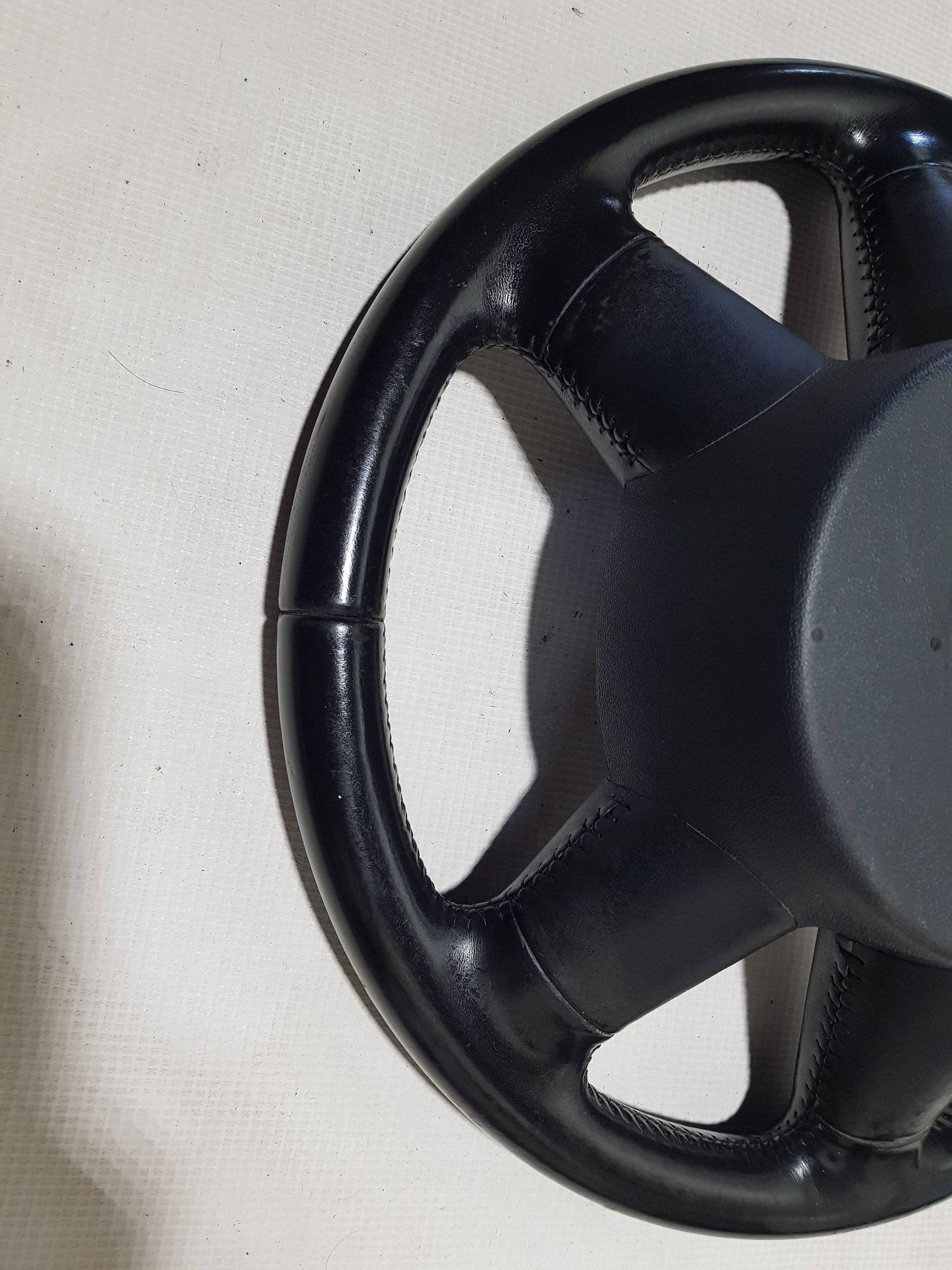 volan Audi Q7 4L A6 C6 A8 D3 A5 8T A4 B7 4F0419091AH