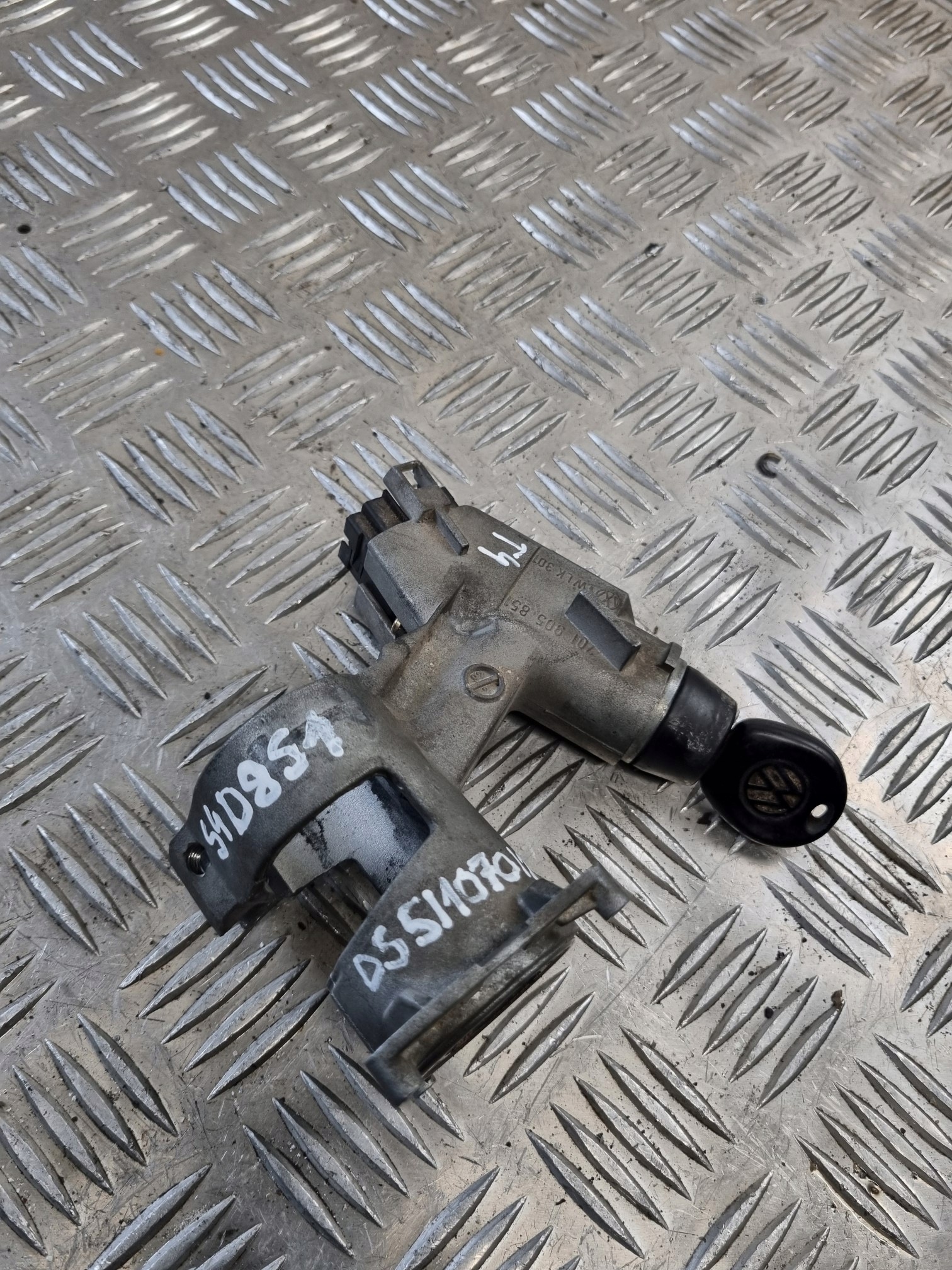 ignition Z KLUCZYKIEM VOLKSWAGEN T4