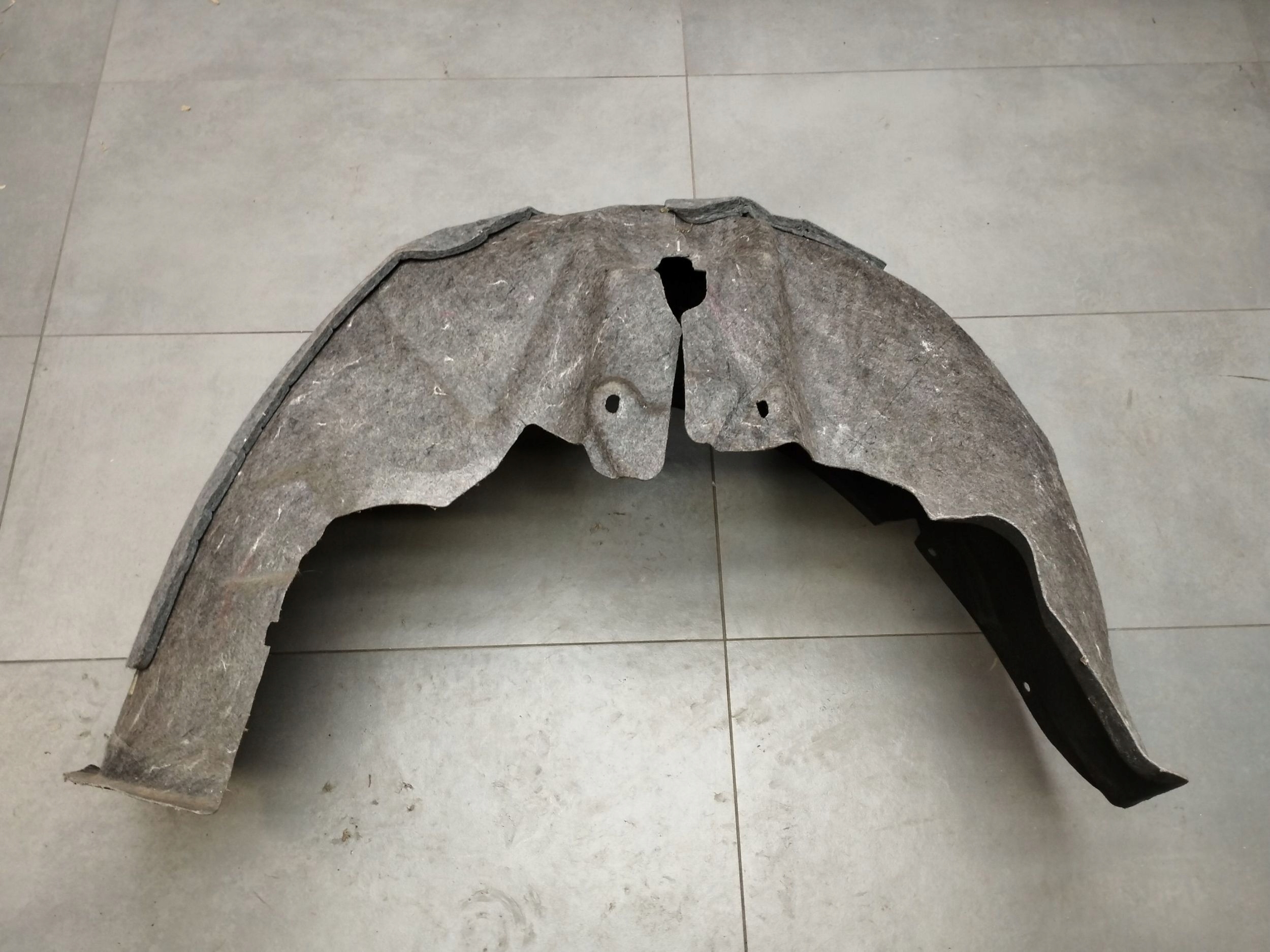 Audi A5 Sportback 8TA mudguard right rear.