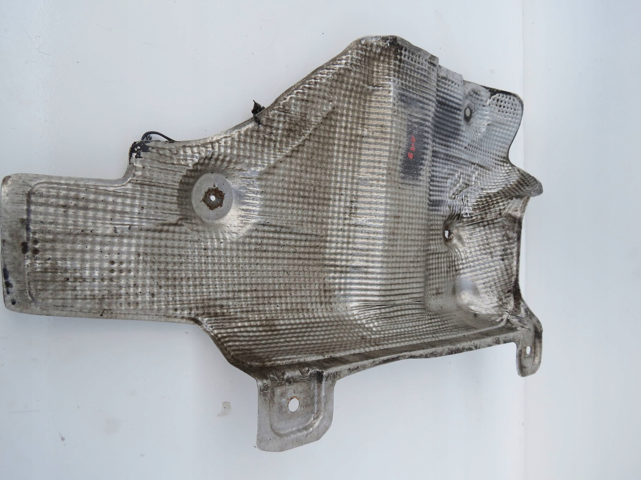 kryt TERMICZNA výfuku PORSCHE CAYENNE 7L0825681B