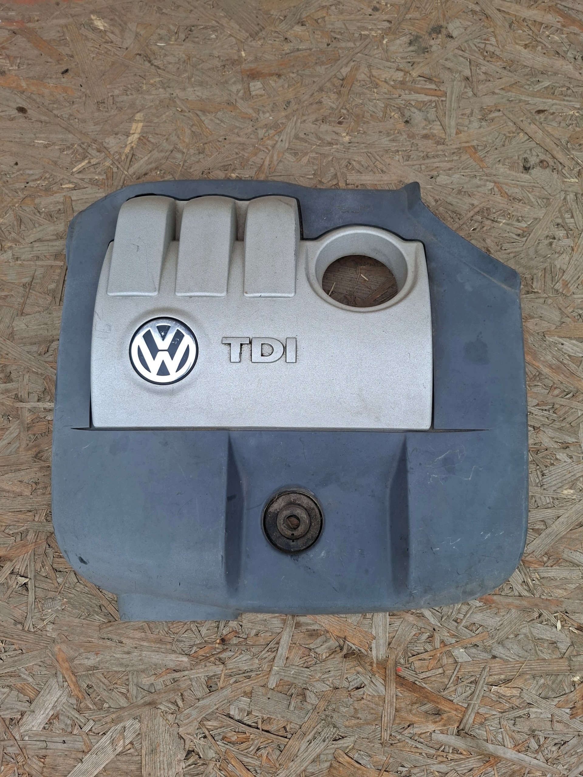 motor cover VOLKSWAGEN 045103925AM